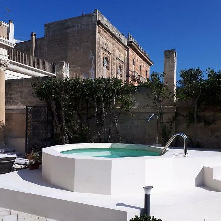 Dimora Charleston Lecce Parcheggio Privato In Loco Gratis Acomodação com café da manhã Exterior foto