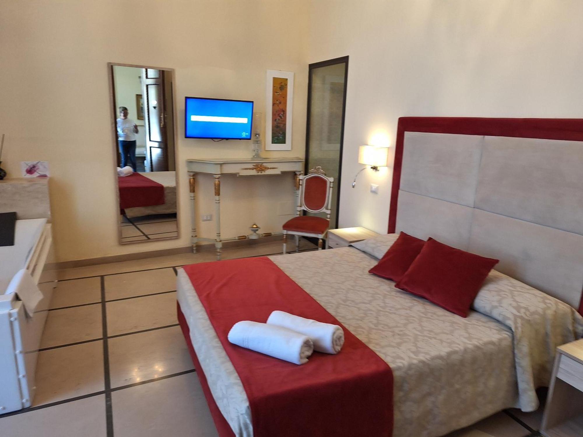 Dimora Charleston Lecce Parcheggio Privato In Loco Gratis Acomodação com café da manhã Quarto foto